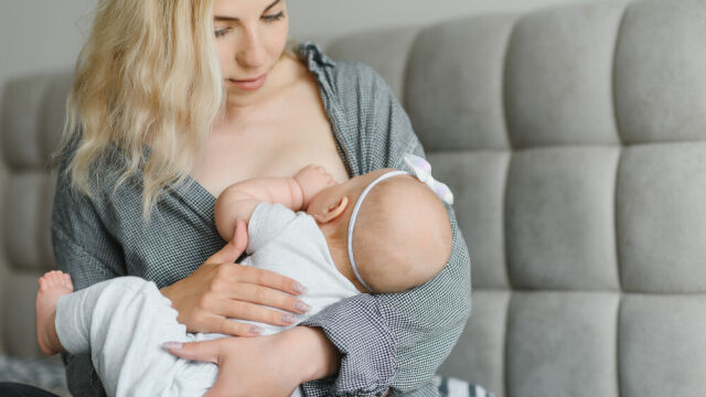 Czy żywienie niemowląt skupia się tylko na karmieniu piersią?